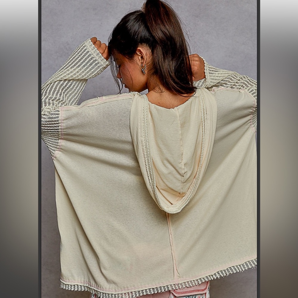 730 ⬇️⬇️ 1 left POL OVERSIZED CROCHET HOODED TOP - Picture 2 of 5